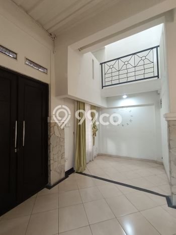 Jual Rumah Bagus Siap Huni LB 120m2 di Ciputat Timur, Tangerang Selatan Jual Rumah Bagus Siap Huni LB 120m2 di Ciputat Timur, Tangerang Selatan