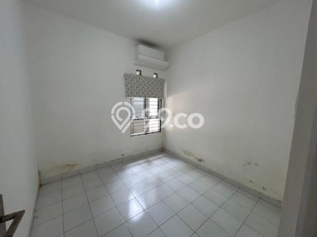 Dijual Rumah Strategis Bagus Punya 2 KT di Cinere Depok SHM Dijual Rumah Strategis Bagus Punya 2 KT di Cinere Depok SHM