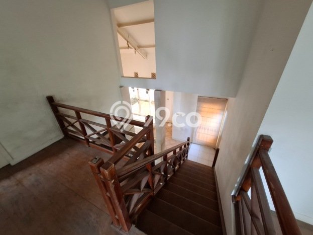 Rumah Eksklusif Dijual LT 297m2 di Cinere, Depok Rumah Eksklusif Dijual LT 297m2 di Cinere, Depok