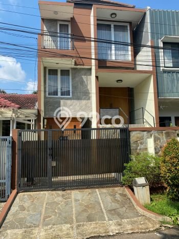 Dijual Rumah Mewah Megah Dengan View Eksklusif di Pondok Indah, Jakarta Selatan Dijual Rumah Mewah Megah Dengan View Eksklusif di Pondok Indah, Jakarta Selatan