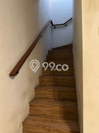 Rumah Strategis Modern Lb 200m2 di Serpong Utara, Tangerang Selatan Rumah Strategis Modern Lb 200m2 di Serpong Utara, Tangerang Selatan