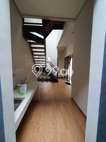 Hunian Cantik Minimalis Lb 79m2 di Serpong, Tangerang Selatan Hunian Cantik Minimalis Lb 79m2 di Serpong, Tangerang Selatan