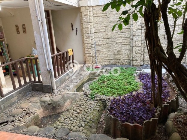 Hunian Elit LB 195m2 Siap Huni Desain Elegan di Bintaro, Tangerang Selatan Hunian Elit LB 195m2 Siap Huni Desain Elegan di Bintaro, Tangerang Selatan