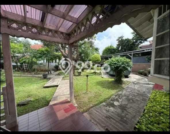 For Sale! Premium House LT 620m2 Desain Elegan di Bintaro For Sale! Premium House LT 620m2 Desain Elegan di Bintaro