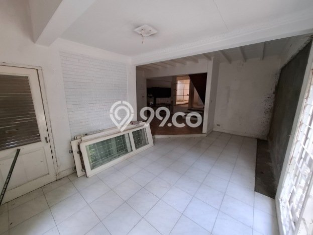 Rumah Eksklusif Dijual LT 297m2 di Cinere, Depok Rumah Eksklusif Dijual LT 297m2 di Cinere, Depok