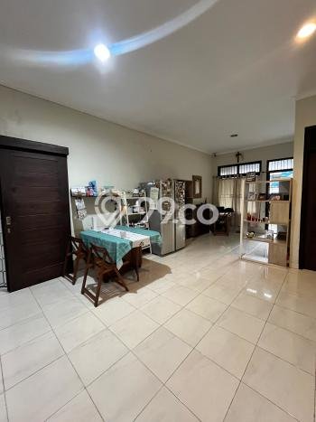Hunian Cantik Minimalis Lb 160m2 di Serpong Utara, Tangerang Selatan Hunian Cantik Minimalis Lb 160m2 di Serpong Utara, Tangerang Selatan