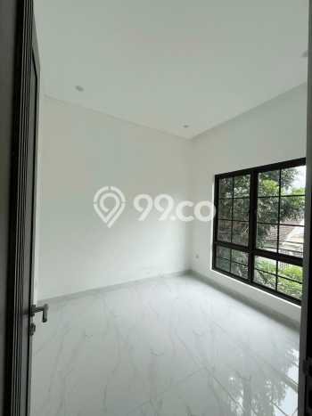 Rumah Luxury Modern Siap Huni di Bintaro Tangerang Selatan Rumah Luxury Modern Siap Huni di Bintaro Tangerang Selatan