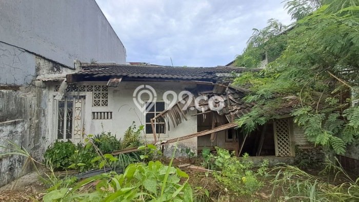 Jual Rumah Strategis Bagus Punya 2 KT di Ciputat Tangerang Selatan SHM Jual Rumah Strategis Bagus Punya 2 KT di Ciputat Tangerang Selatan SHM