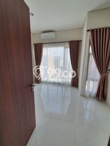 Hunian Cantik Minimalis Lb 79m2 di Serpong, Tangerang Selatan Hunian Cantik Minimalis Lb 79m2 di Serpong, Tangerang Selatan