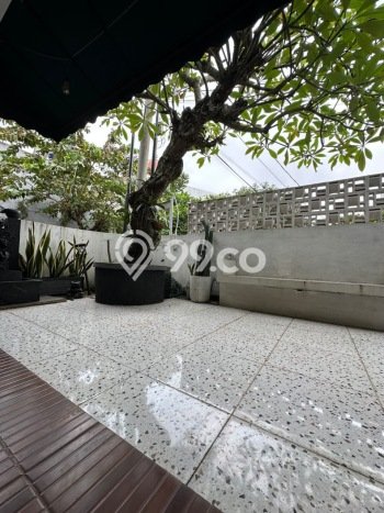 Rumah Strategis Modern Lb 200m2 di Serpong Utara, Tangerang Selatan Rumah Strategis Modern Lb 200m2 di Serpong Utara, Tangerang Selatan