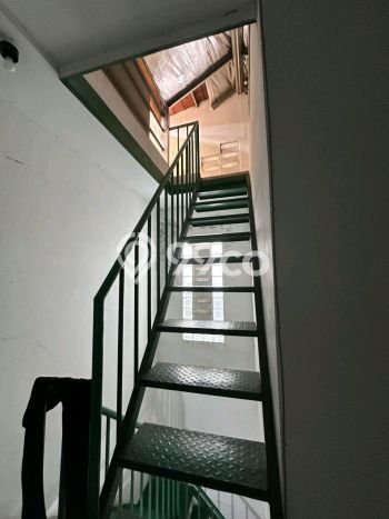Rumah Modern Cantik 11 Kamar Siap Huni di Pamulang Rumah Modern Cantik 11 Kamar Siap Huni di Pamulang
