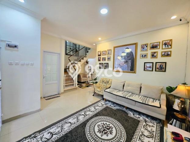 Siap Huni Rumah Mewah 4 Kamar di Jagakarsa Dekat ke Mana Saja Siap Huni Rumah Mewah 4 Kamar di Jagakarsa Dekat ke Mana Saja