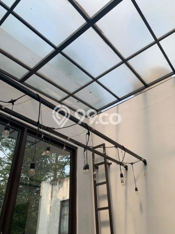 Rumah Luas Asri 2 KT Siap Huni di BSD City Tangerang Rumah Luas Asri 2 KT Siap Huni di BSD City Tangerang