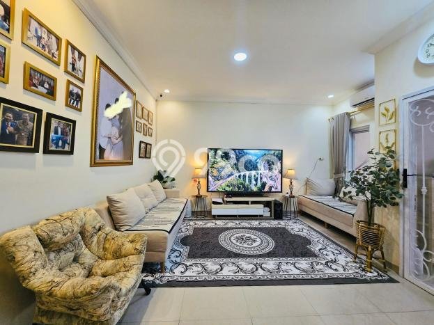 Siap Huni Rumah Mewah 4 Kamar di Jagakarsa Dekat ke Mana Saja Siap Huni Rumah Mewah 4 Kamar di Jagakarsa Dekat ke Mana Saja