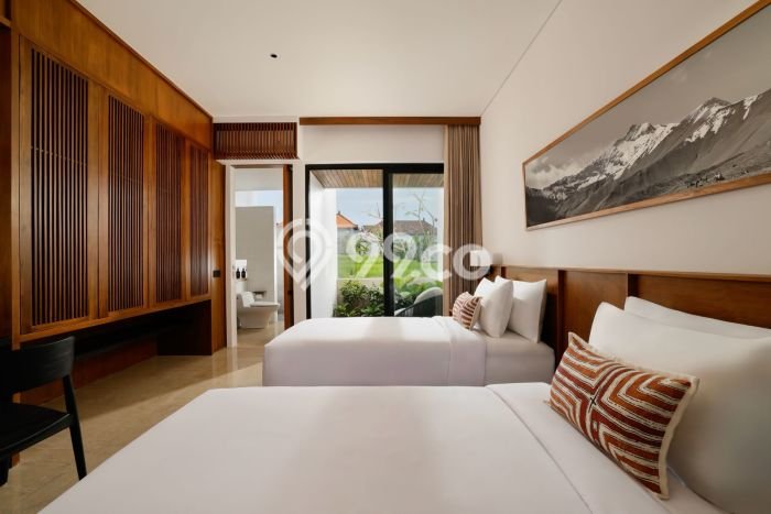 Vila Strategis Kawasan , Area 1035m2m², Lingkungan Nyaman untuk keluarga Vila Strategis Kawasan , Area 1035m2m², Lingkungan Nyaman untuk keluarga