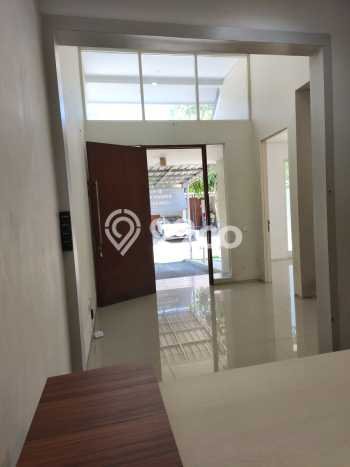 Rumah Strategis Modern Lb 46m2 di Pakal, Surabaya Rumah Strategis Modern Lb 46m2 di Pakal, Surabaya