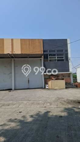 LOKASI STRATEGIS! Gudang For Rent di Kamal, Luas 300m2m², Kawasan Ramai LOKASI STRATEGIS! Gudang For Rent di Kamal, Luas 300m2m², Kawasan Ramai