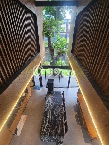 Hunian Eksklusif Siap Huni LT 700m2 di Kebayoran Baru, Jakarta Selatan Hunian Eksklusif Siap Huni LT 700m2 di Kebayoran Baru, Jakarta Selatan