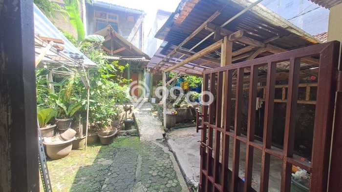 Dijual Cepat Rumah Favorit Siap Huni LB 160m2 di Kebon Jeruk, Jakarta Barat Dijual Cepat Rumah Favorit Siap Huni LB 160m2 di Kebon Jeruk, Jakarta Barat
