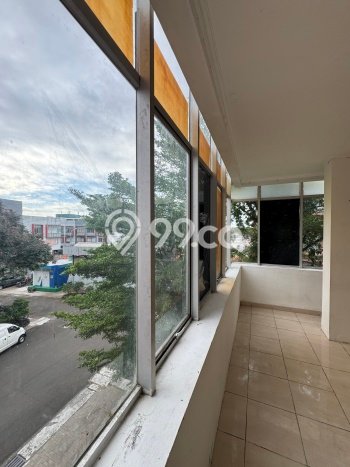 Ruko Dijual di Prime Area Jakarta Barat Luas 283m2 Ruko Dijual di Prime Area Jakarta Barat Luas 283m2