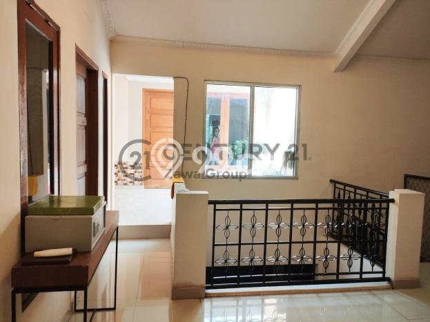 Rumah Luxury Modern Tanpa Renovasi di Semanan Jakarta Barat Rumah Luxury Modern Tanpa Renovasi di Semanan Jakarta Barat