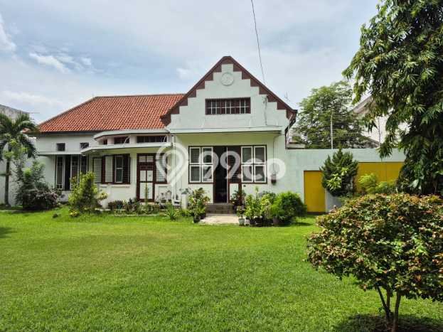 Dijual Rumah Premium dengan Fasilitas Sekitar Lengkap di Semarang Tengah, Semarang Dijual Rumah Premium dengan Fasilitas Sekitar Lengkap di Semarang Tengah, Semarang