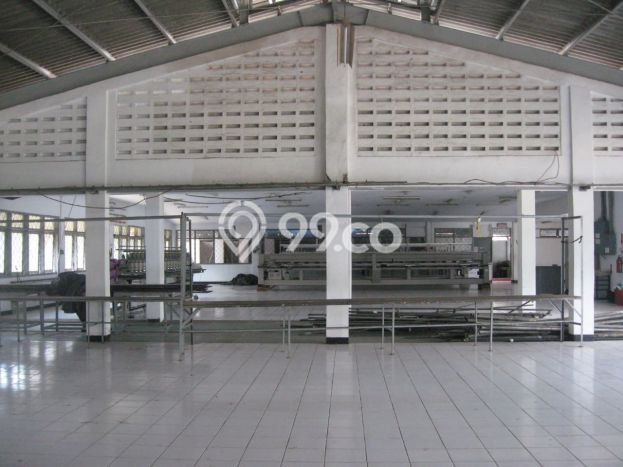 AREA KOMERSIAL! Gudang Kawasan Tambun Selatan, Luas 1400m2m², Jalan Raya AREA KOMERSIAL! Gudang Kawasan Tambun Selatan, Luas 1400m2m², Jalan Raya