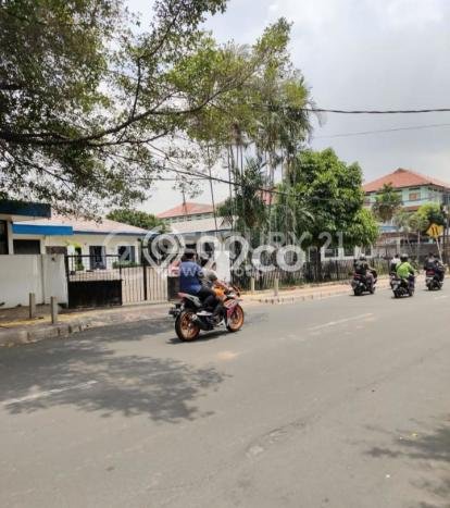 Jarang Ada! Tanah di Tebet Punya Luas 10878m2 - Jarang Ada! Tanah di Tebet Punya Luas 10878m2 -