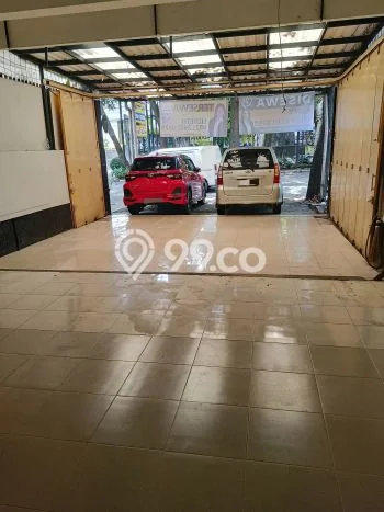 LOKASI PREMIUM! Ruko Kawasan Usaha Kawasan Sukasari, Luas 95m2m², Siap Operasional LOKASI PREMIUM! Ruko Kawasan Usaha Kawasan Sukasari, Luas 95m2m², Siap Operasional