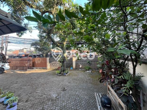 Disewakan Komersial di Kawasan Ramai Jatinangor Luas 150m2 Disewakan Komersial di Kawasan Ramai Jatinangor Luas 150m2