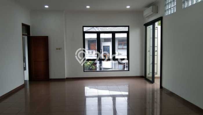 Dijual Hunian Mewah dengan Fasilitas Sekitar Lengkap di Babakan Ciparay, Bandung Dijual Hunian Mewah dengan Fasilitas Sekitar Lengkap di Babakan Ciparay, Bandung