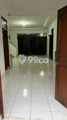 Disewakan! Rumah 3 Kamar Tidur &
2 Kamar Mandi di Holis Cigondewah, Bandung Disewakan! Rumah 3 Kamar Tidur &
2 Kamar Mandi di Holis Cigondewah, Bandung
