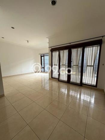 Disewakan Cepat Rumah Kondisi Bagus di Area Batununggal, Bandung Disewakan Cepat Rumah Kondisi Bagus di Area Batununggal, Bandung