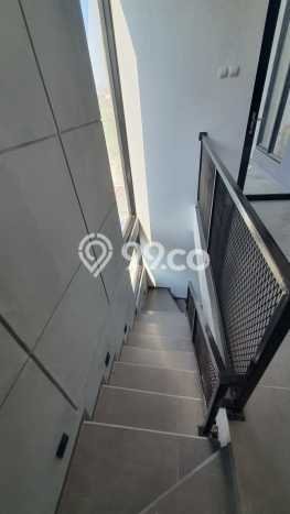Rumah Strategis Modern Lb 105m2 di Antapani, Bandung Rumah Strategis Modern Lb 105m2 di Antapani, Bandung
