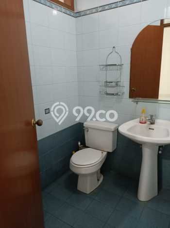 Rumah Kontrakan Bandung LT 240m2 LB 165m2 Kawasan Singgasana Rumah Kontrakan Bandung LT 240m2 LB 165m2 Kawasan Singgasana