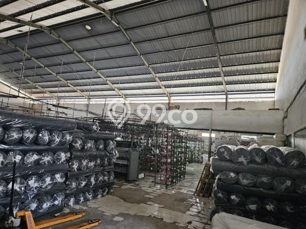 Pabrik Dijual di Margaasih Bandung dengan Luas Bangunan 4200m2 Pabrik Dijual di Margaasih Bandung dengan Luas Bangunan 4200m2