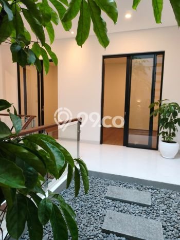 Ready to Use! Premium House LT 104m2 Desain Elegan di Setra Duta Ready to Use! Premium House LT 104m2 Desain Elegan di Setra Duta