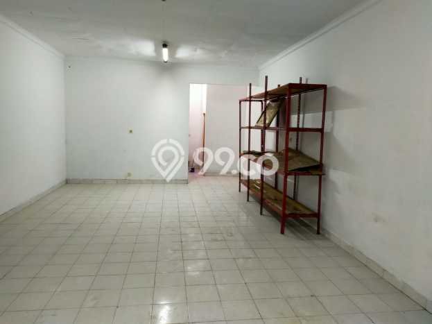Disewakan Ruko di Kawasan Ramai Kopo Luas 140m2 Disewakan Ruko di Kawasan Ramai Kopo Luas 140m2