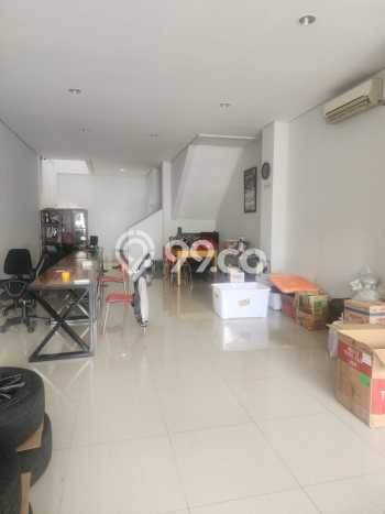 Ruko untuk disewa di Lengkong punya LT 120m2 & LB 200m2 harga sewa kompetitif Ruko untuk disewa di Lengkong punya LT 120m2 & LB 200m2 harga sewa kompetitif