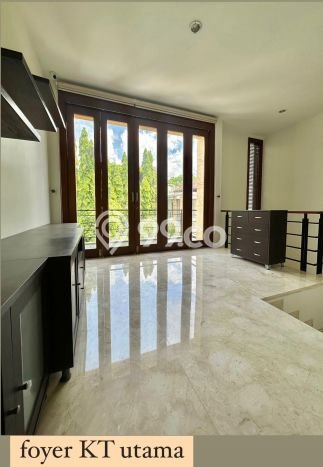 Rumah Luxury Modern Tanpa Renovasi di Ciumbuleuit Bandung Rumah Luxury Modern Tanpa Renovasi di Ciumbuleuit Bandung