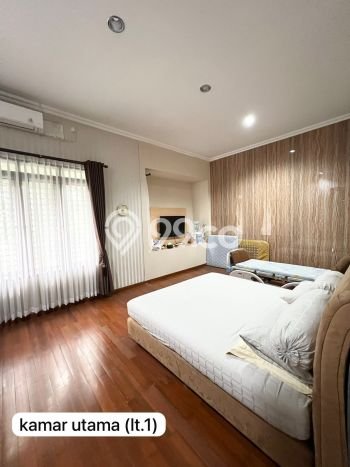 Dijual Rumah Mewah Elegan Dengan View Cantik di Singgasana, Bandung Dijual Rumah Mewah Elegan Dengan View Cantik di Singgasana, Bandung