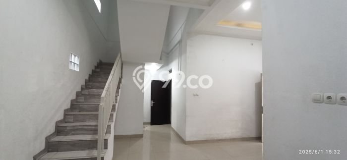 Sewa Rumah Murah di Taman Kopo Indah Bandung Punya 3 KT Sewa Rumah Murah di Taman Kopo Indah Bandung Punya 3 KT