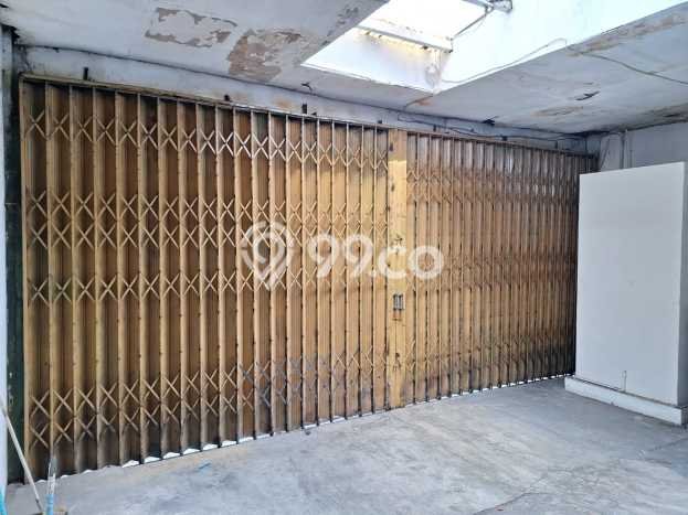 Hunian Elit LB 750m2 Siap Huni Desain Elegan di Gatot Subroto, Bandung Hunian Elit LB 750m2 Siap Huni Desain Elegan di Gatot Subroto, Bandung