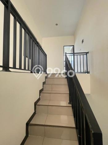 Rumah Minimalis 4 Kamar LT 90m2 di Taman Kopo Indah Rumah Minimalis 4 Kamar LT 90m2 di Taman Kopo Indah