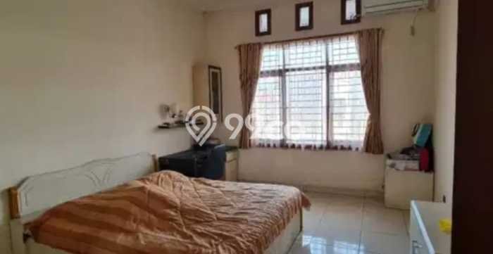 Rumah Elit Modern Tanpa Renovasi di Taman Kopo Indah Bandung Rumah Elit Modern Tanpa Renovasi di Taman Kopo Indah Bandung