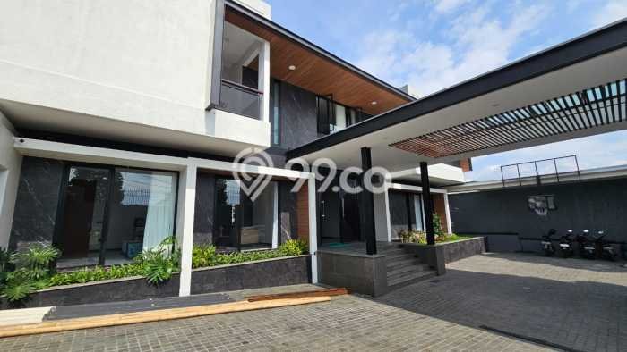 Rumah Mewah Siap Huni LT 1026m2 di Sukasari, Bandung Rumah Mewah Siap Huni LT 1026m2 di Sukasari, Bandung