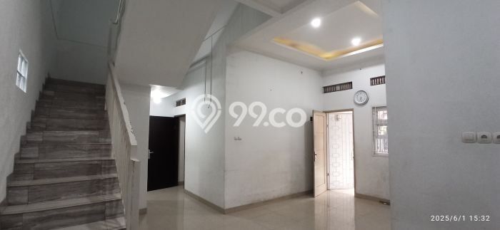 Sewa Rumah Murah di Taman Kopo Indah Bandung Punya 3 KT Sewa Rumah Murah di Taman Kopo Indah Bandung Punya 3 KT