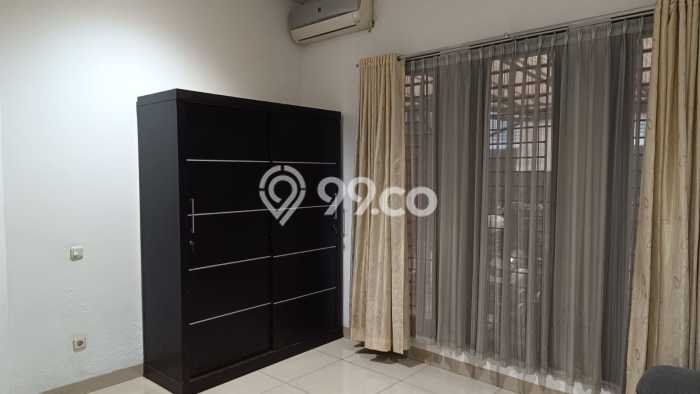 Disewakan! Rumah 2 Kamar Tidur &
2 Kamar Mandi di Singgasana, Bandung Disewakan! Rumah 2 Kamar Tidur &
2 Kamar Mandi di Singgasana, Bandung