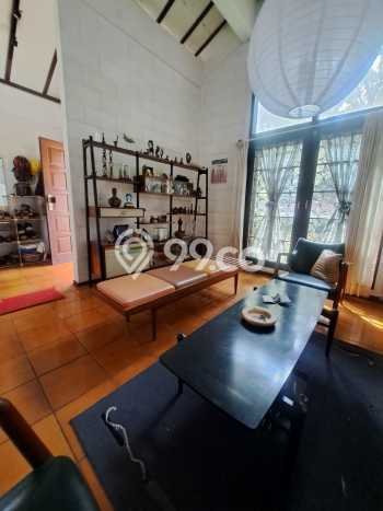 Rumah Elit Modern Siap Huni di Sarijadi Bandung Rumah Elit Modern Siap Huni di Sarijadi Bandung