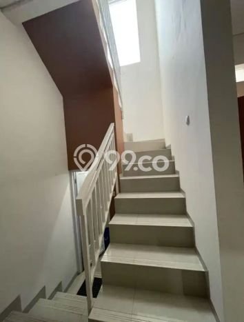Rumah Luas Asri 3 KT Siap Pakai di Sariwangi Bandung Rumah Luas Asri 3 KT Siap Pakai di Sariwangi Bandung